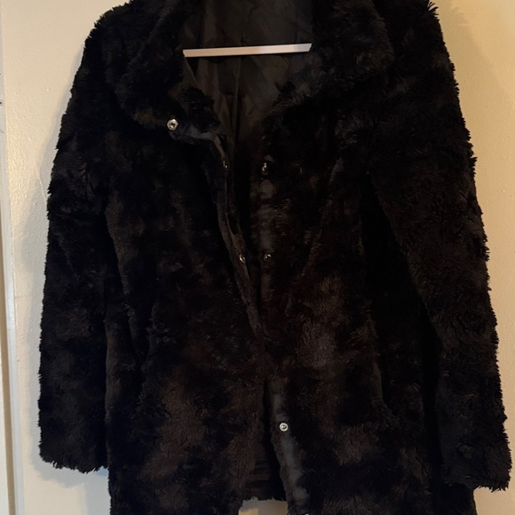 Faux fur coat - Picture 1 of 2